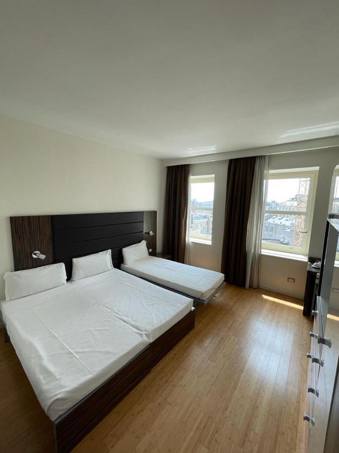 Ih Hotels Milano Centrale Guest House Exteriör bild
