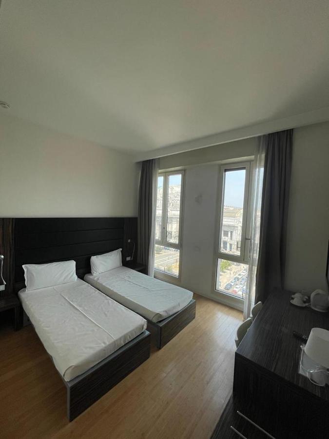 Ih Hotels Milano Centrale Guest House Exteriör bild