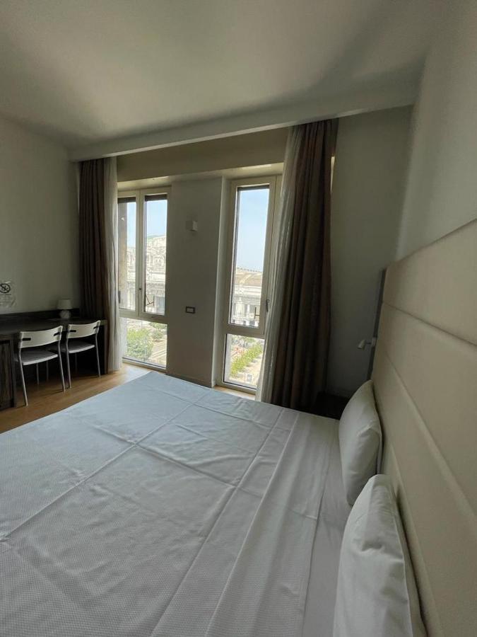 Ih Hotels Milano Centrale Guest House Exteriör bild